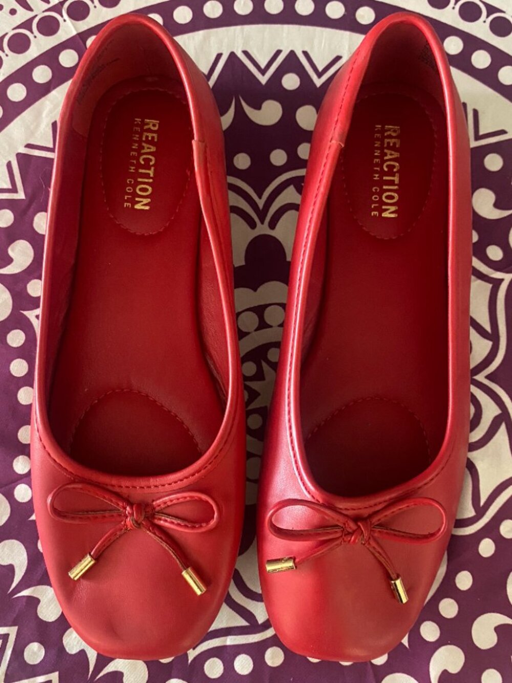 Red Kenneth Cole Reaction Flats